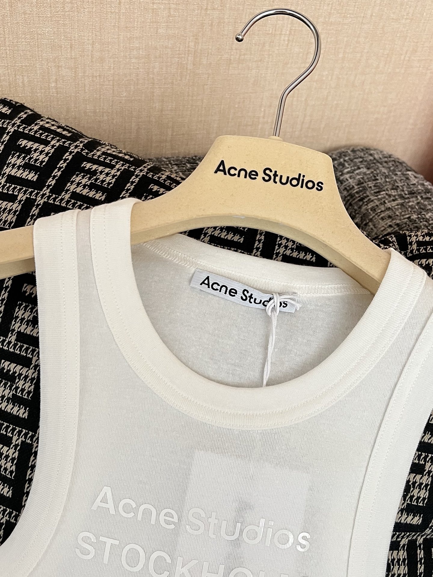 ade7f87ad4ce60a57afeae5a5c84952d.jpg