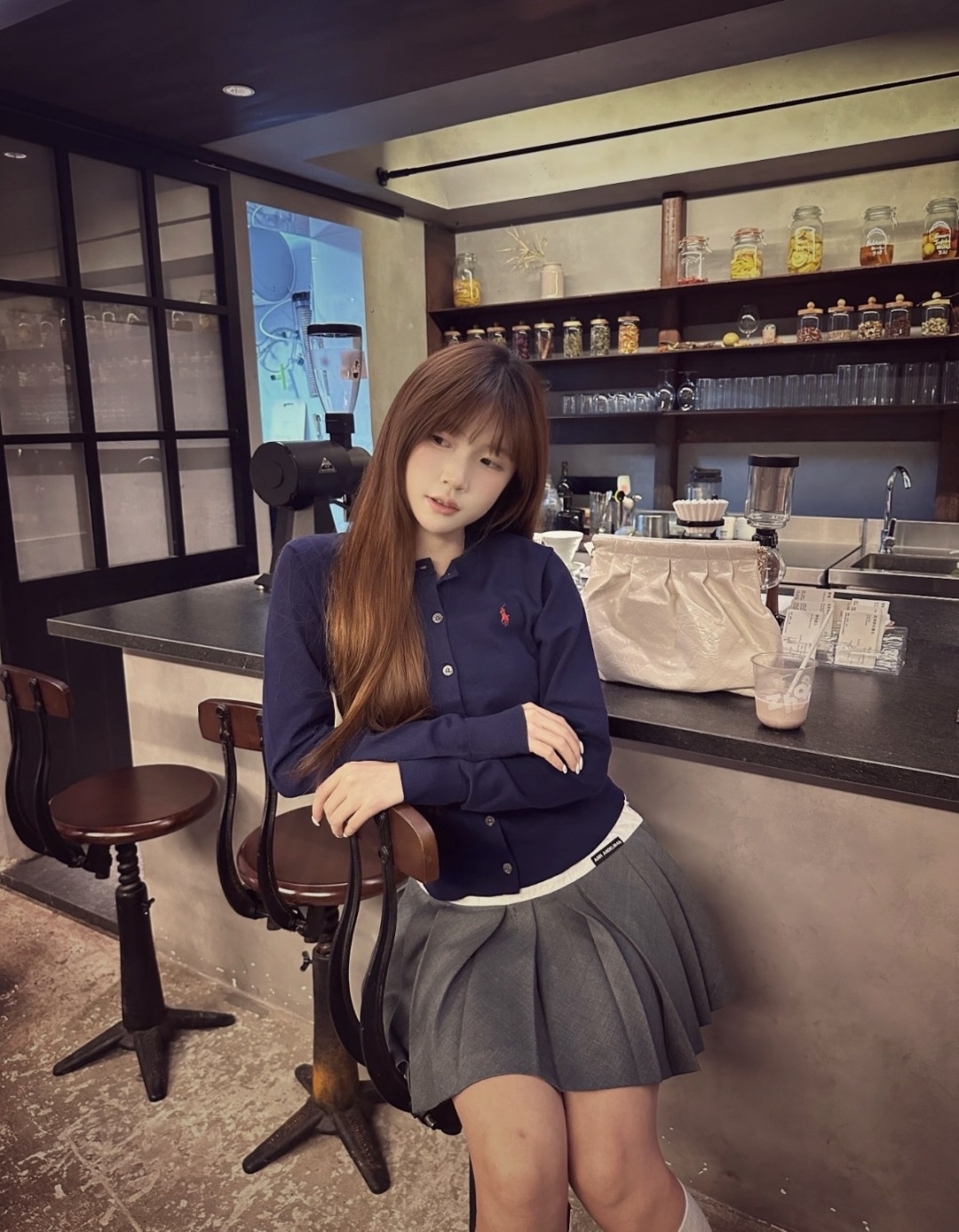 b3d69fafce623eed7f011e2c4ddf642b.jpg
