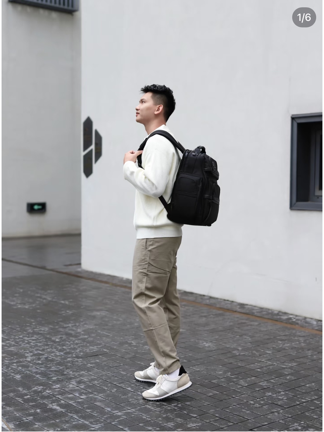 d22eee8dbf00940cb56815be18baf5a2.jpg