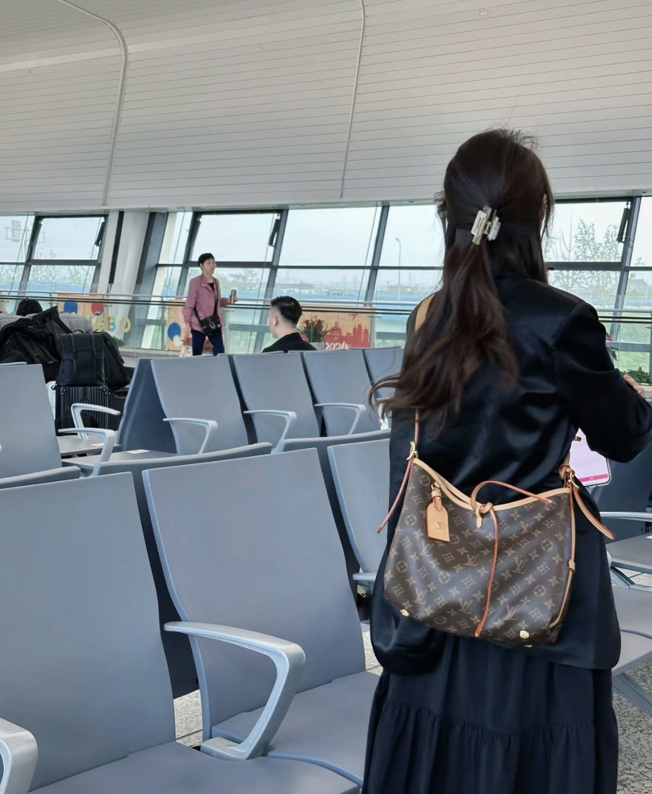 3a380b9b90e5b72165b7749cd75fa8a9.jpg