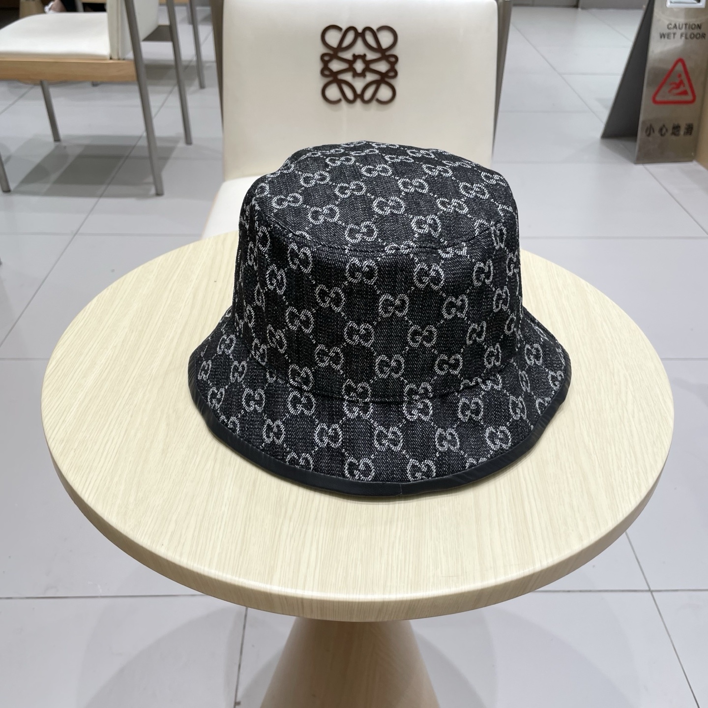 5afe135e58130fa78d87703b126a87d4.jpg