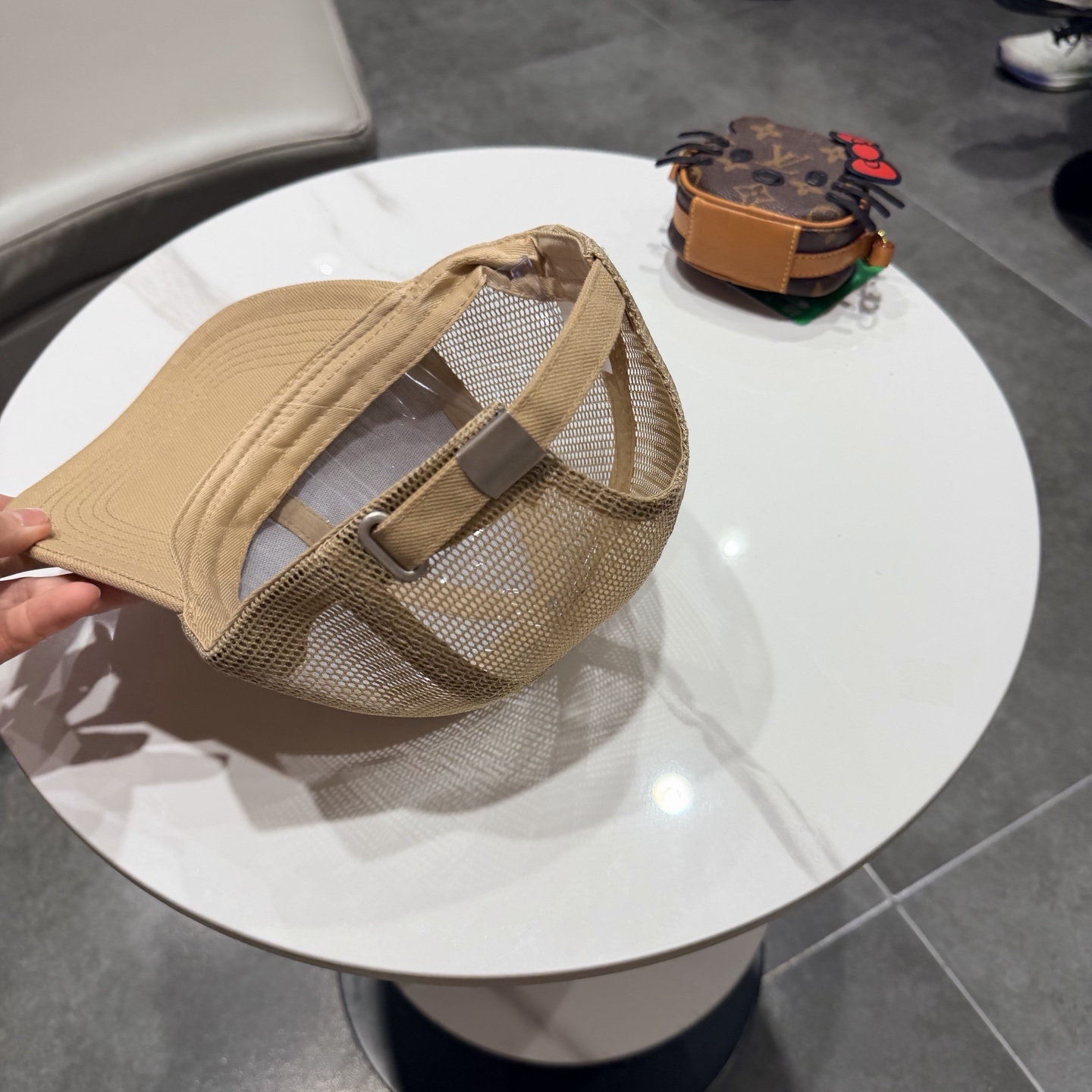 ac812774a3d45b0e8b1a1c6508883f8e.jpg