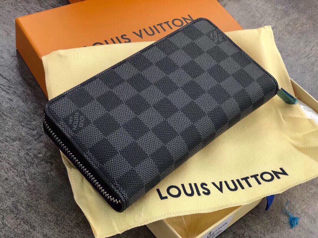 cbc8b11e4fe40514f8056fcfec1d8cd9.jpg