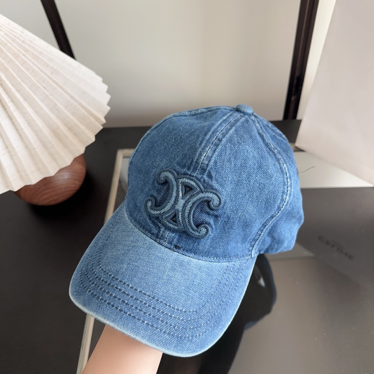eb87ae36c8f9afcd049fad8320d82f37.jpg