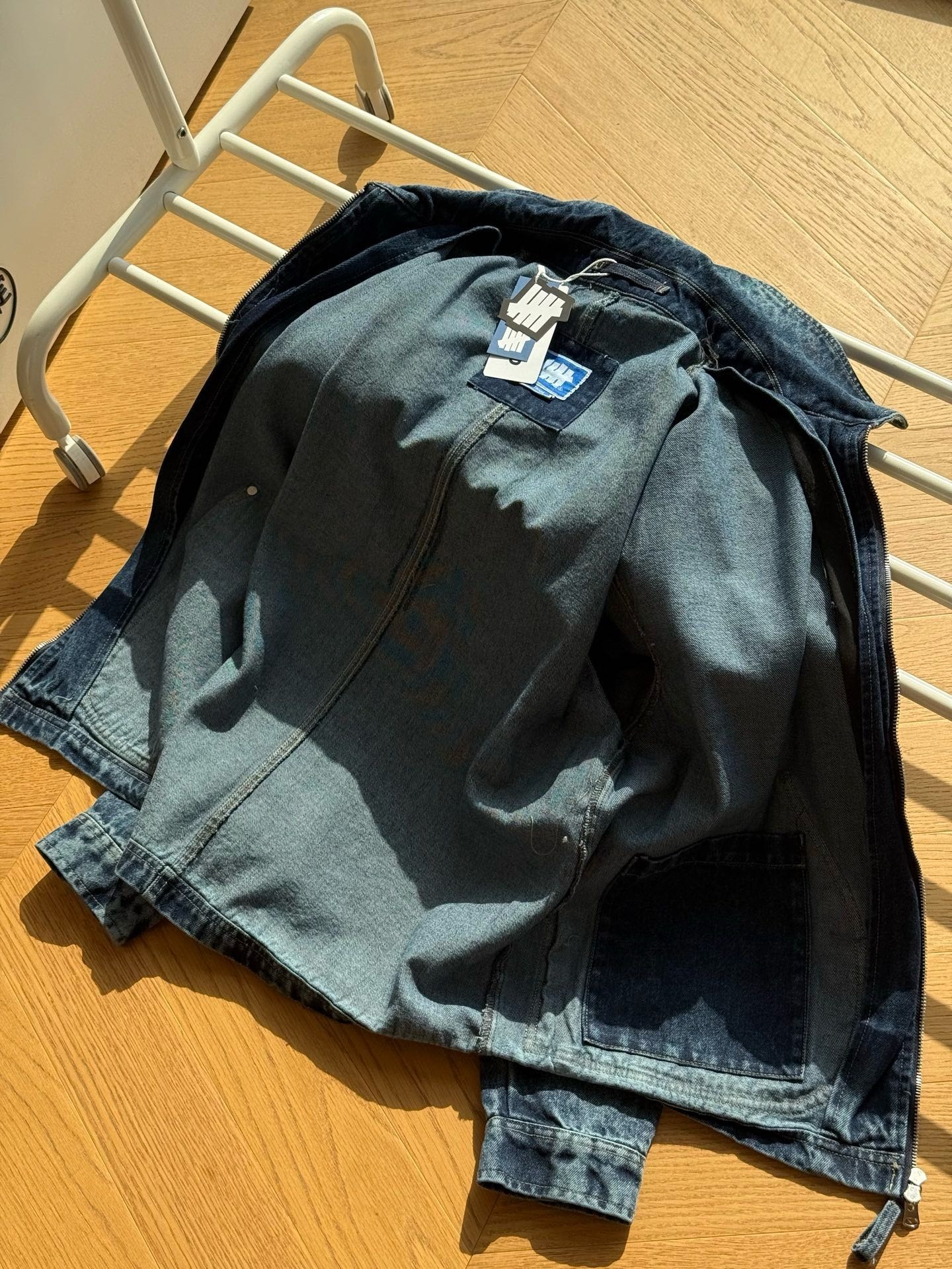 ff0588972a76c035dcdd1756e0bf1eee.jpg