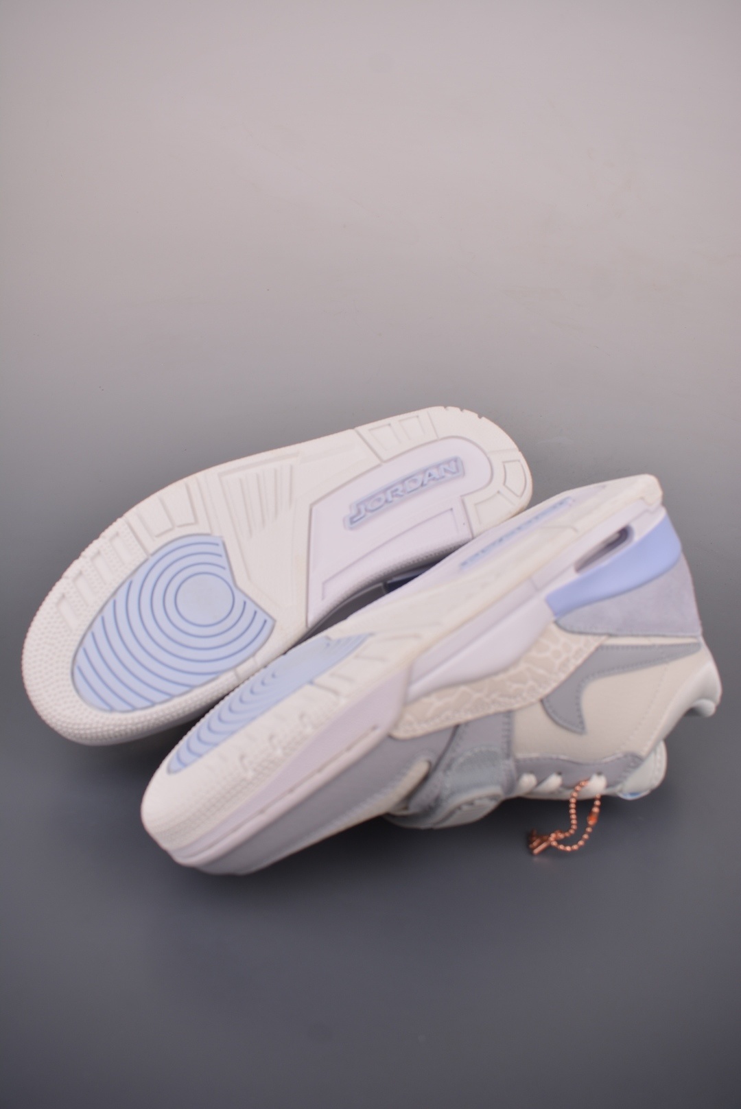 9fa1755c4a2e96a6c04099e3eaf3dd72.jpg
