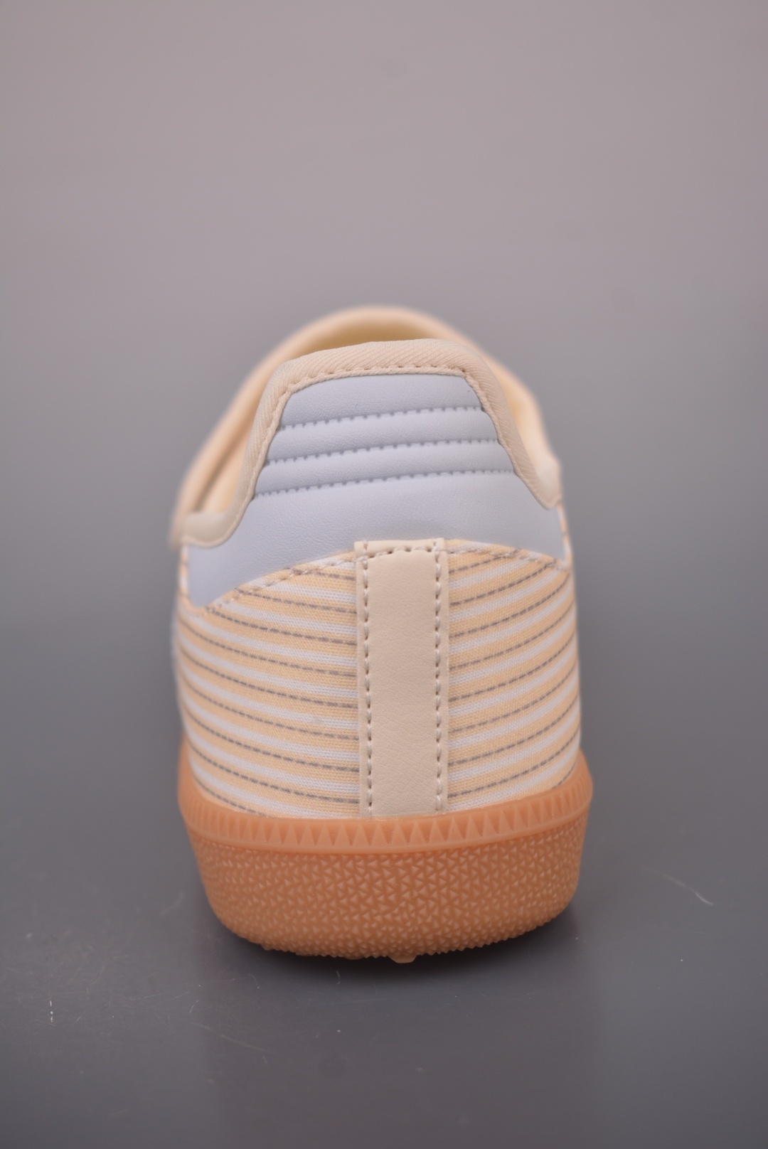 be000f2c13bead12d56a3a419d670392.jpg