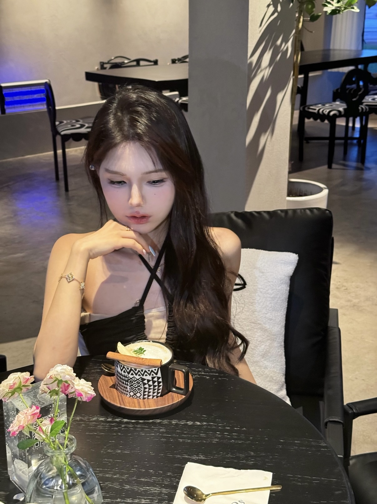 c13ee7235118c3ba45c2d9dddf08e8c4.jpg