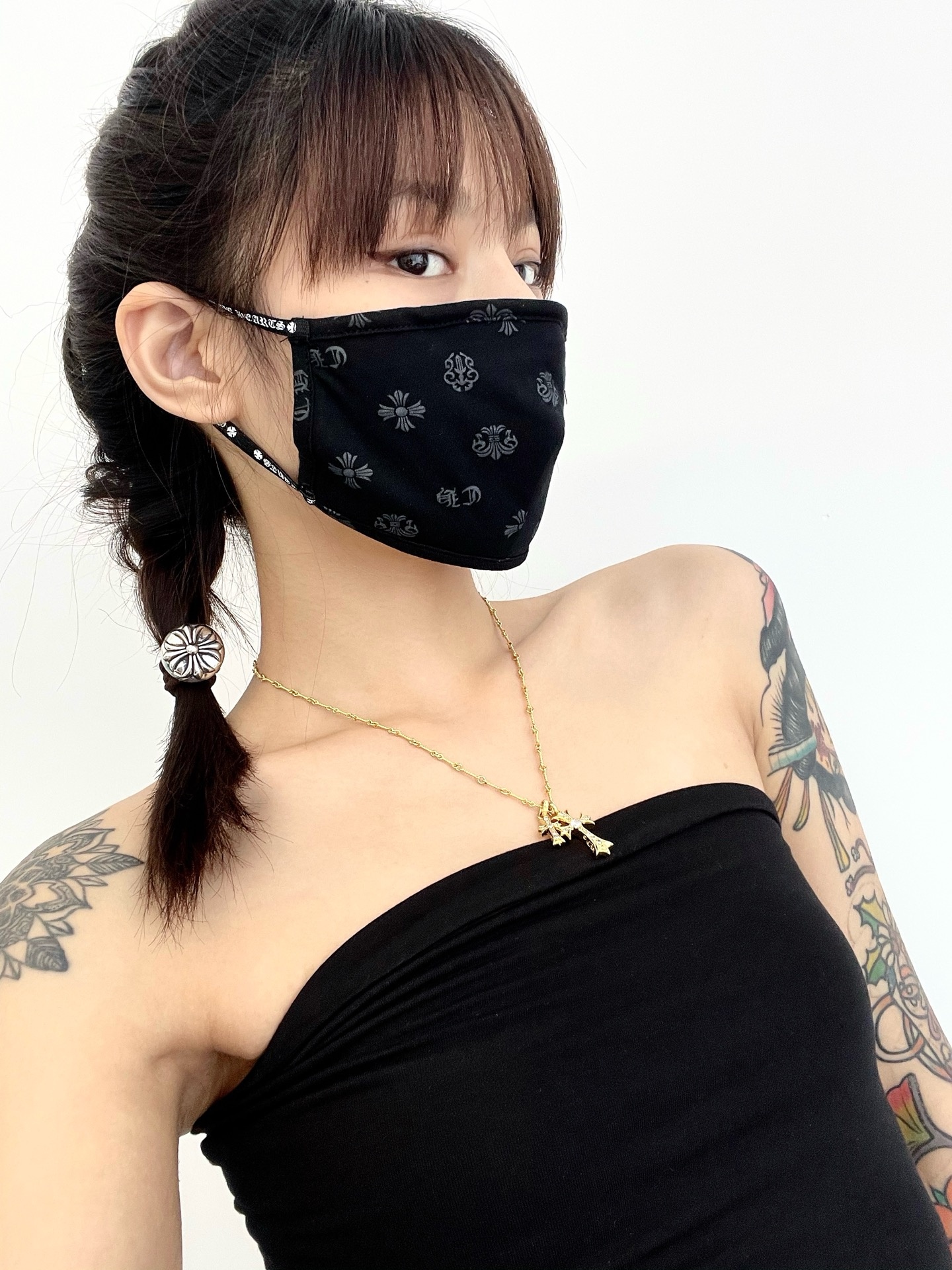 e253b8ddcb4b0a4a8adf6a575752e9aa.jpg