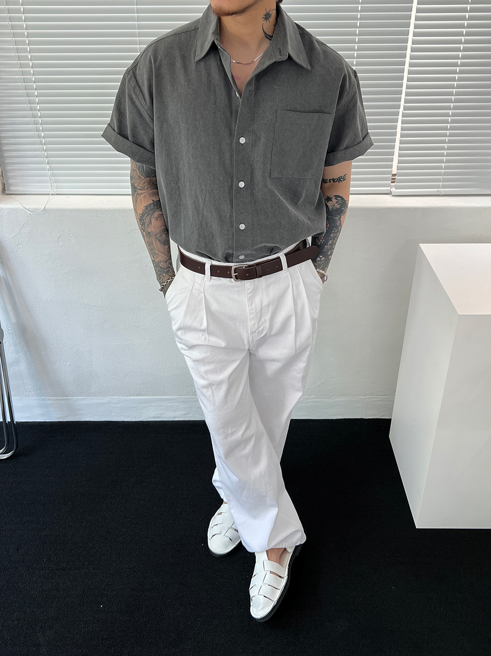 신발 모델 착용 이미지-S1L9