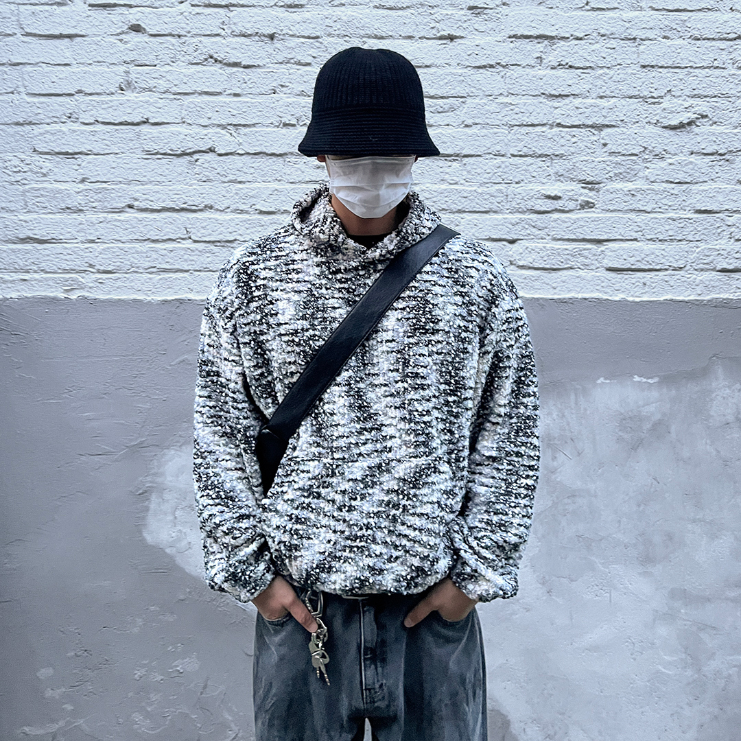 재킷 모델 착용 이미지-S1L8