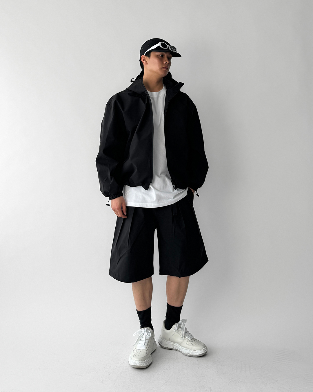 반팔 티셔츠 모델 착용 이미지-S1L20