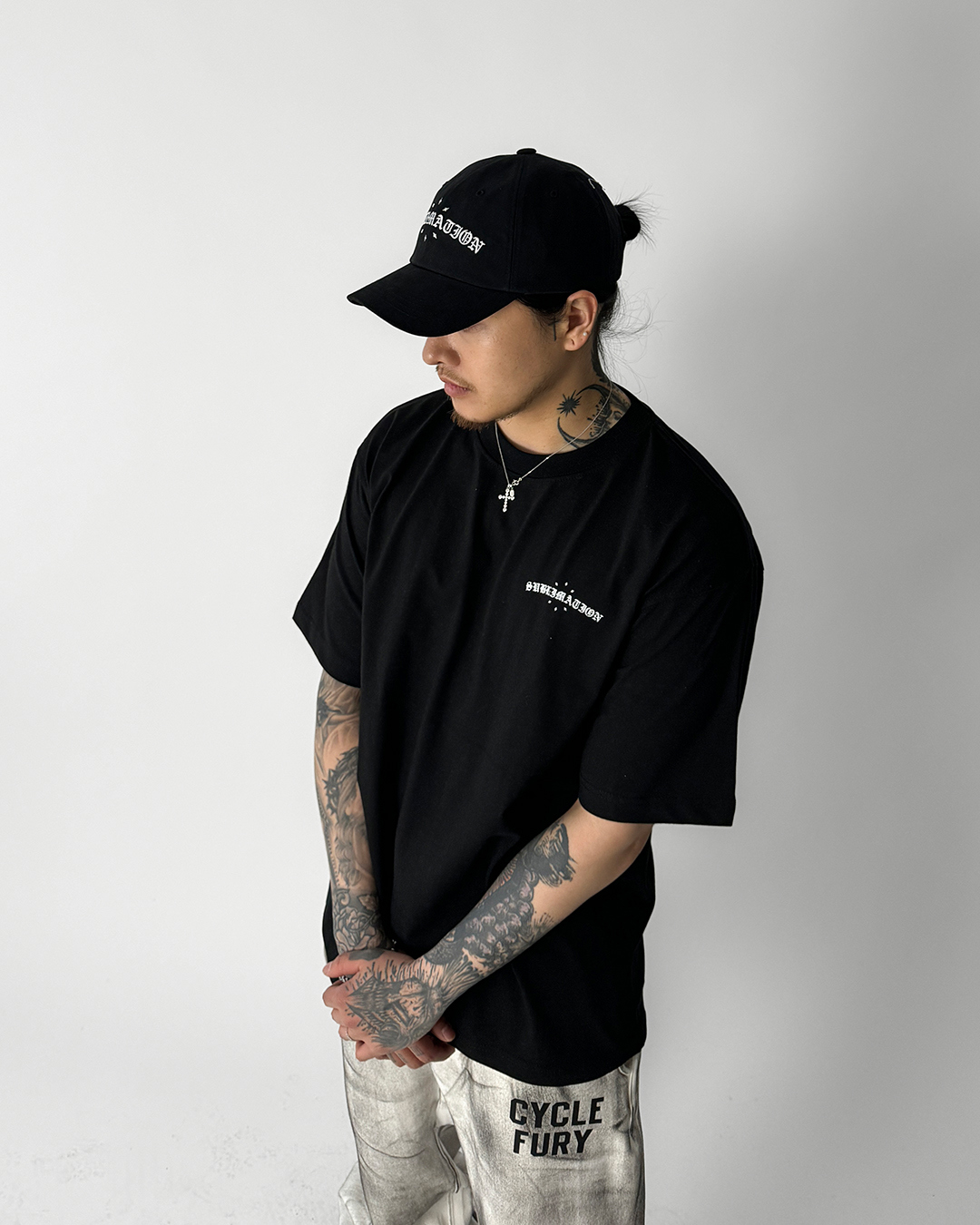 반팔 티셔츠 모델 착용 이미지-S1L25