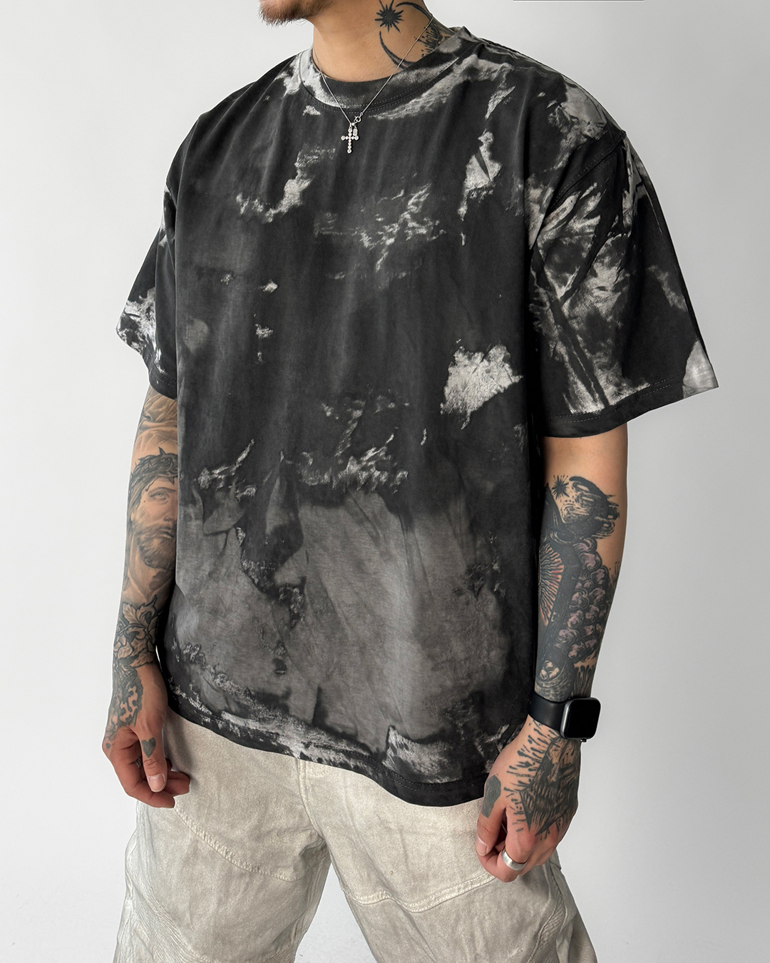 반팔 티셔츠 모델 착용 이미지-S1L11