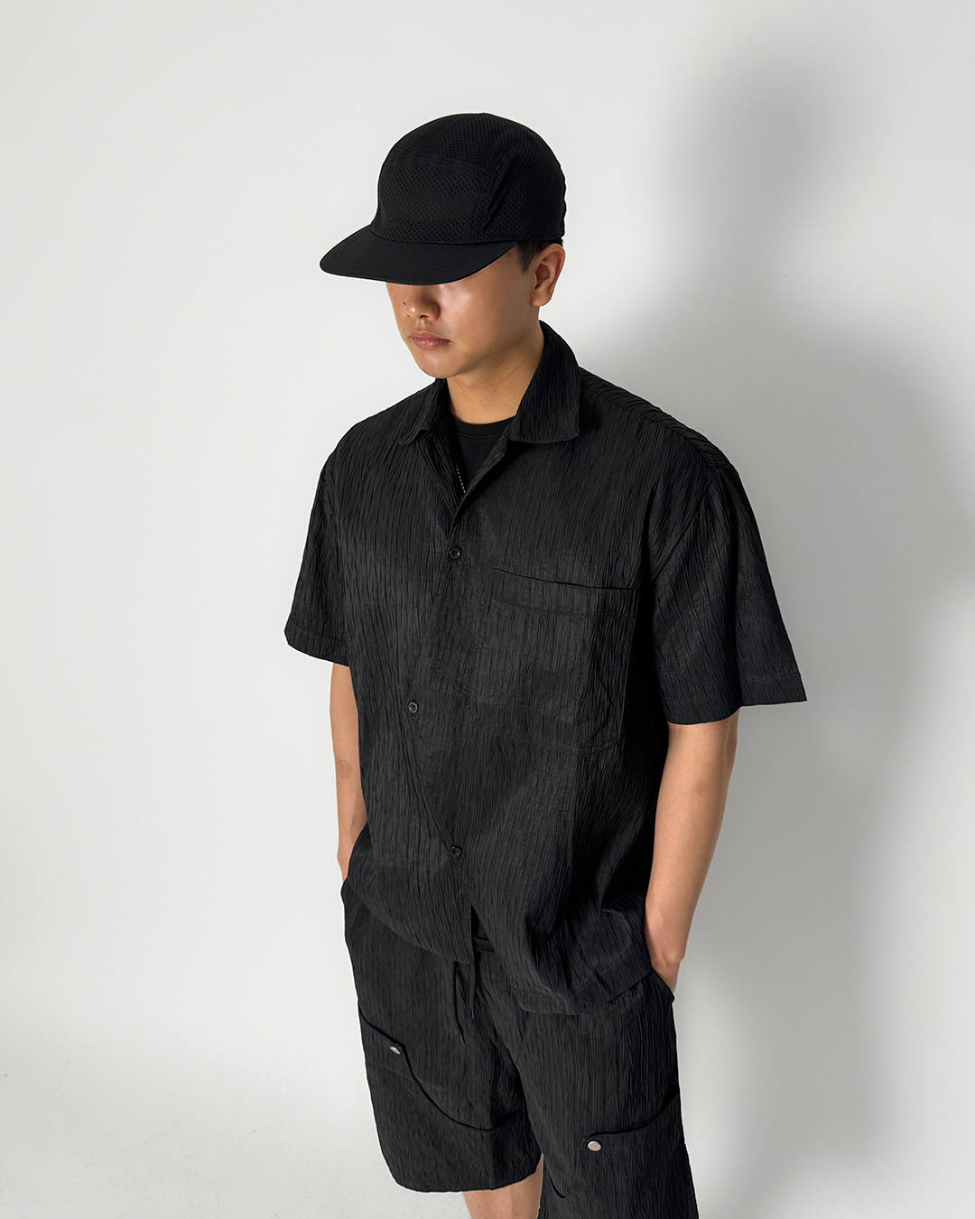 반바지 모델 착용 이미지-S1L25