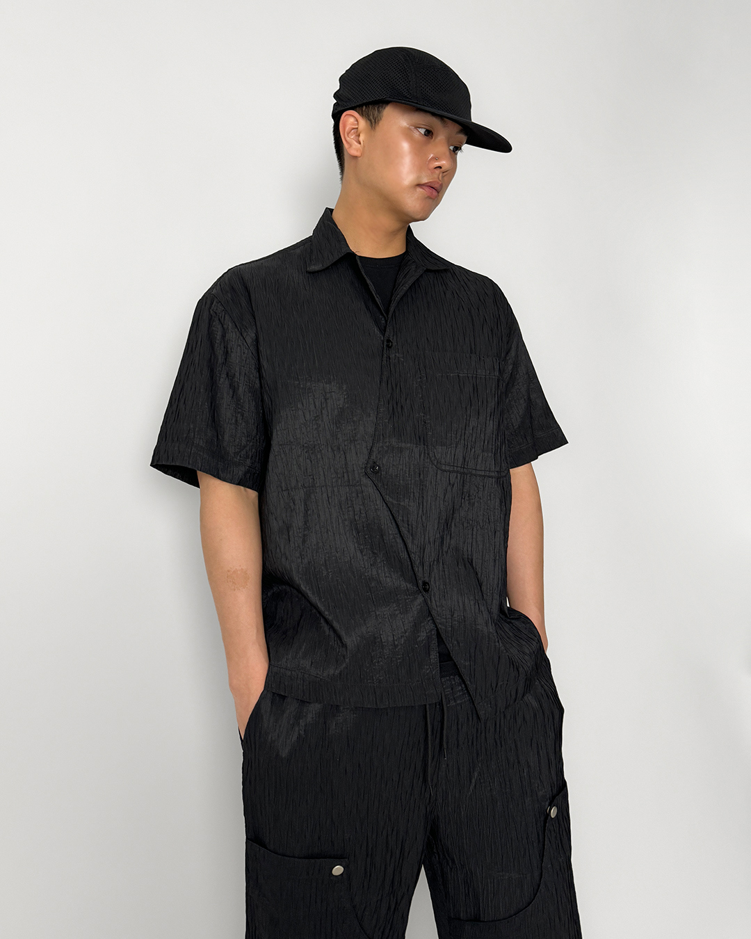 반팔 티셔츠 모델 착용 이미지-S1L18