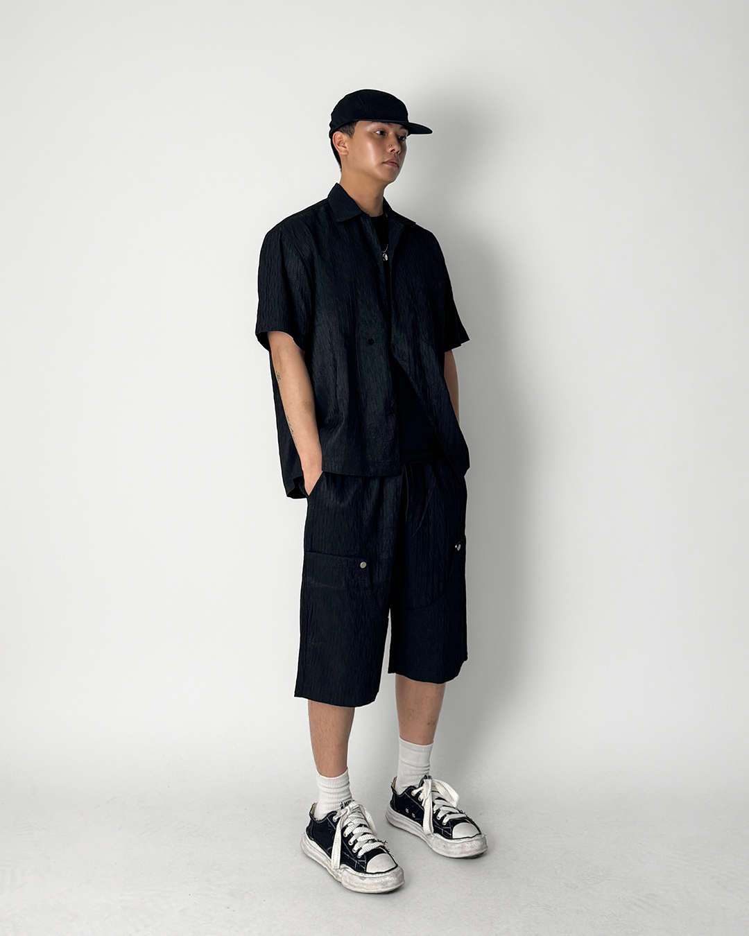 반팔 티셔츠 모델 착용 이미지-S1L23