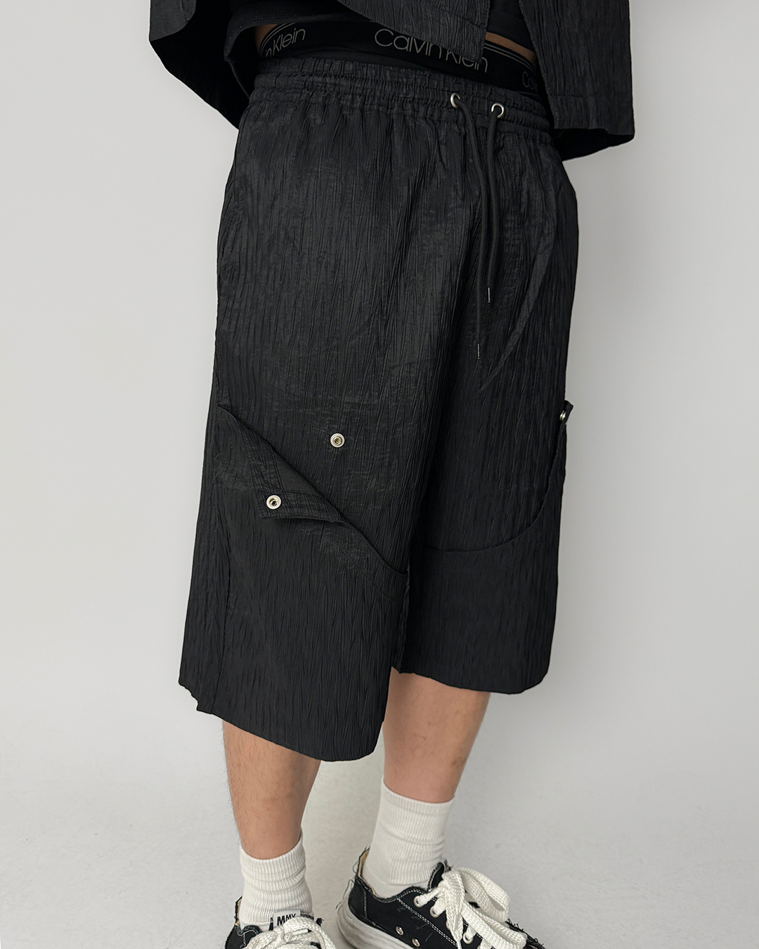 반팔 티셔츠 모델 착용 이미지-S1L35