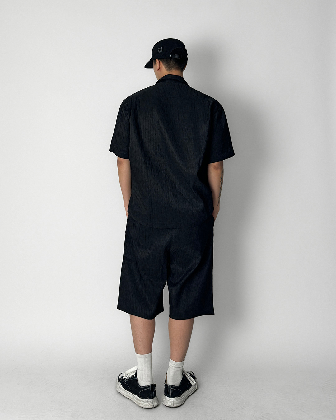 반바지 모델 착용 이미지-S1L17