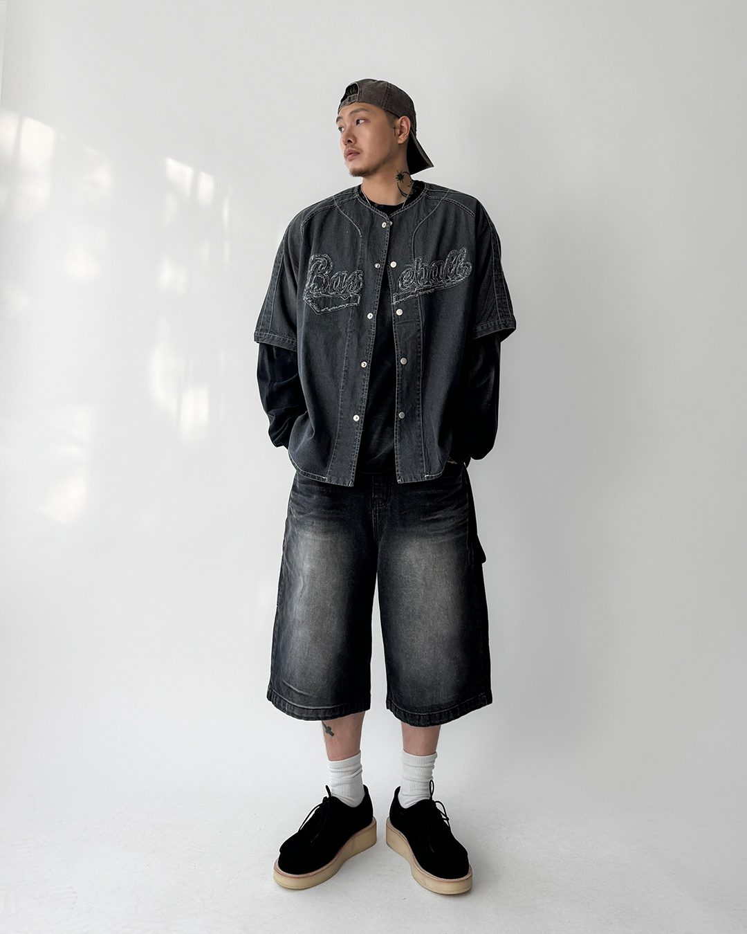 코트 모델 착용 이미지-S1L57