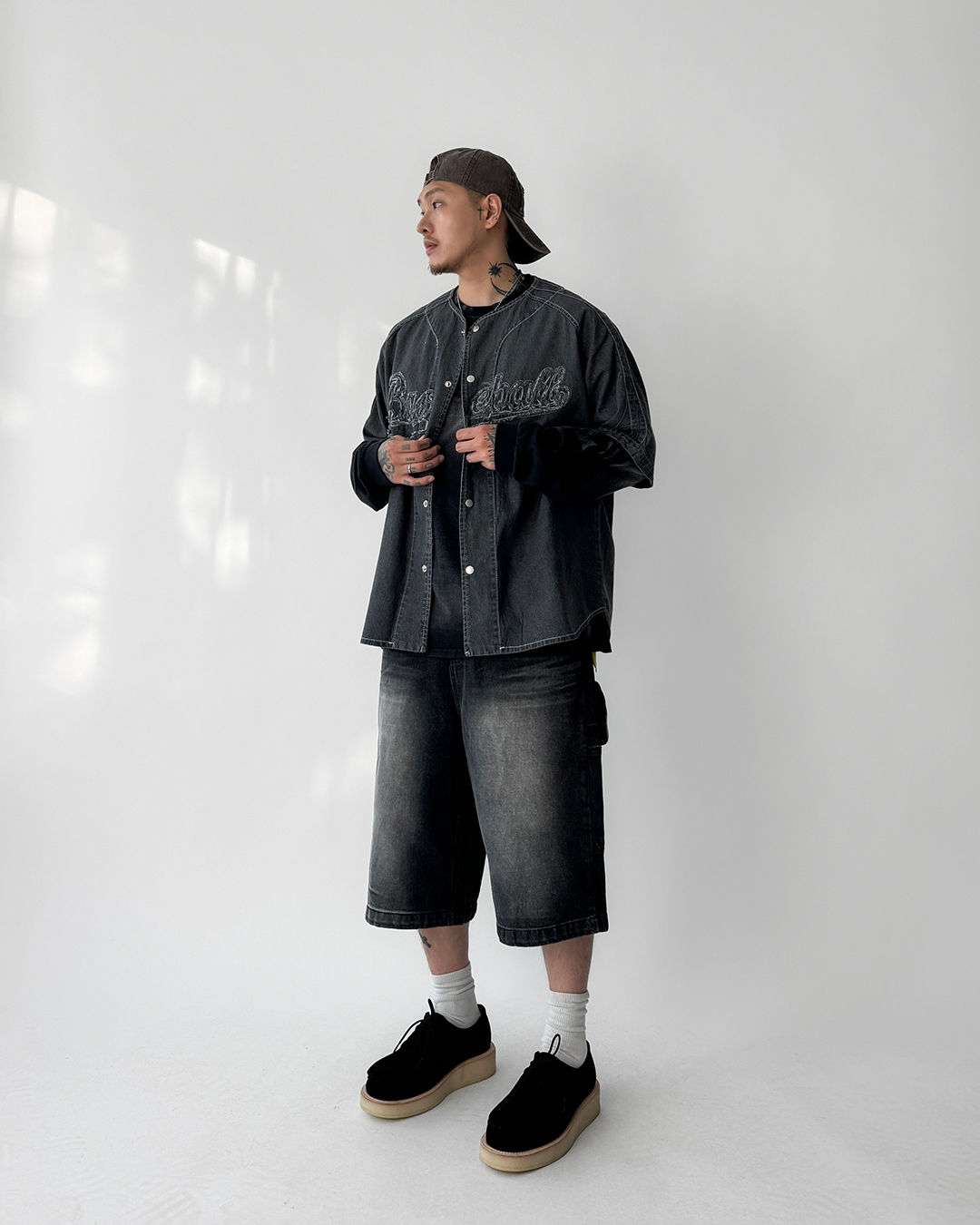 코트 모델 착용 이미지-S1L56