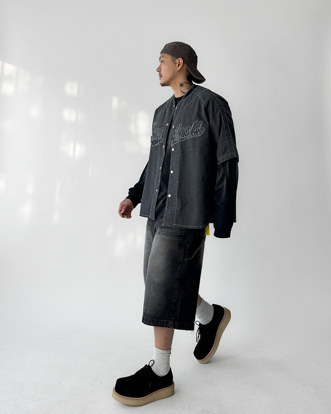 코트 모델 착용 이미지-S1L49