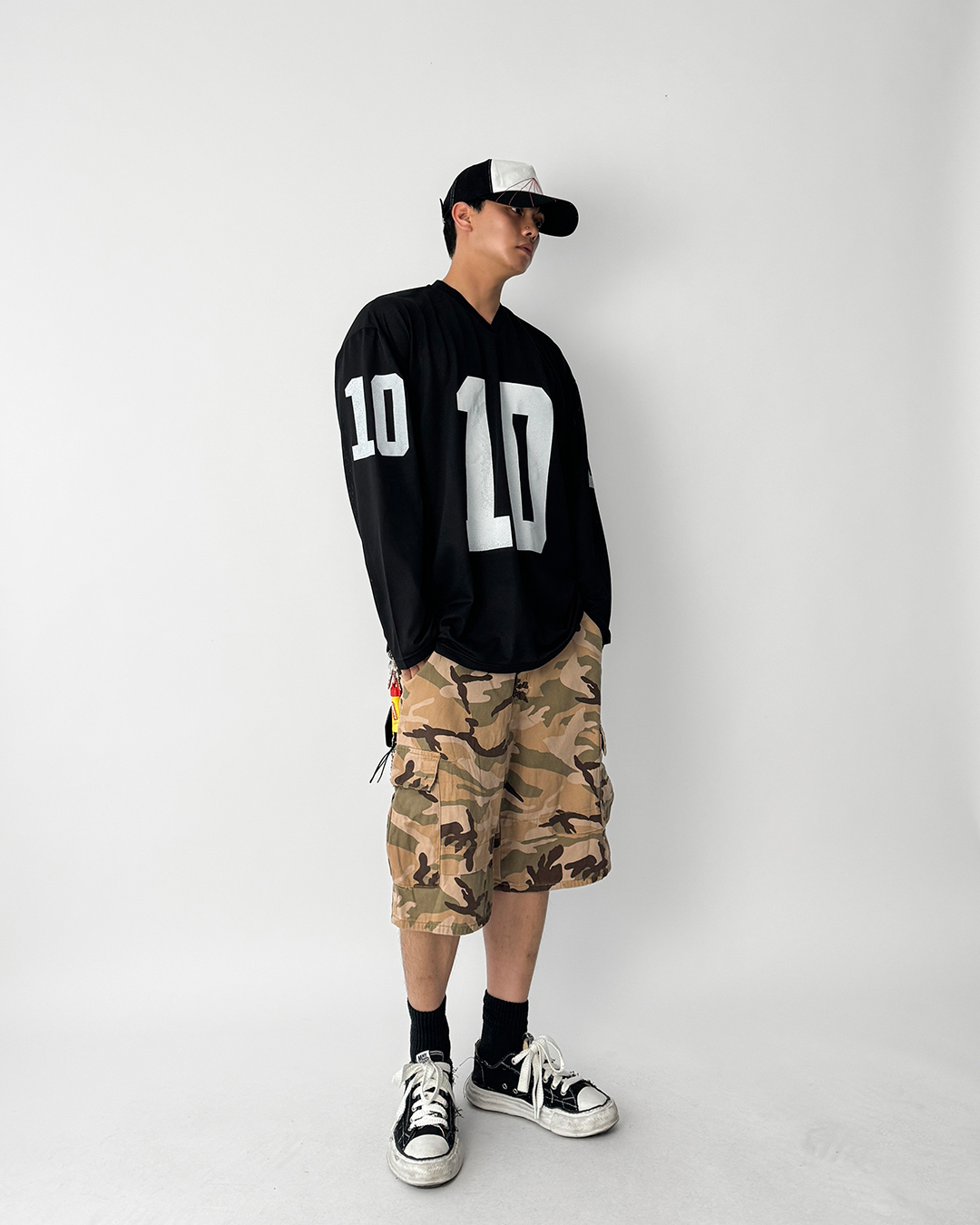 긴팔 티셔츠 모델 착용 이미지-S1L24