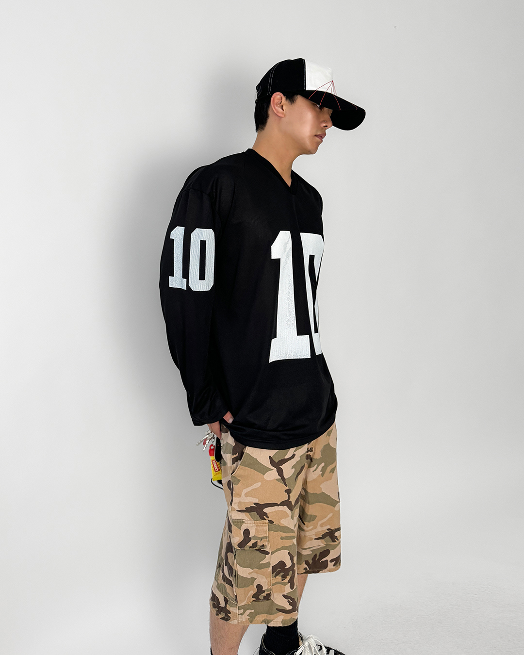 긴팔 티셔츠 모델 착용 이미지-S1L15