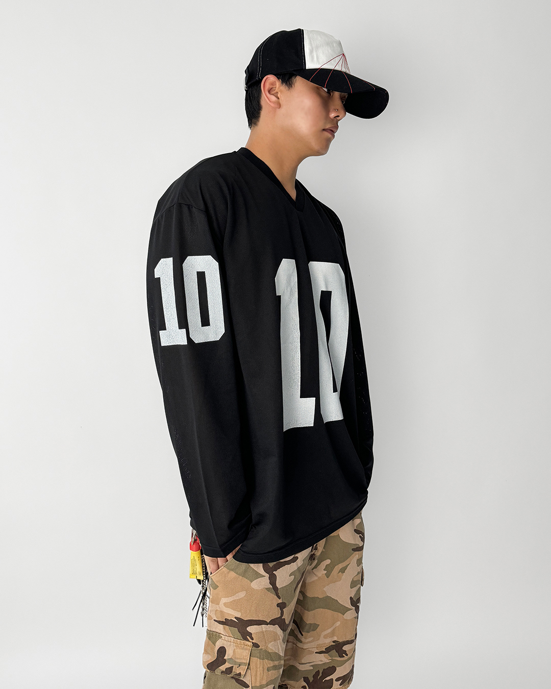 긴팔 티셔츠 모델 착용 이미지-S1L14