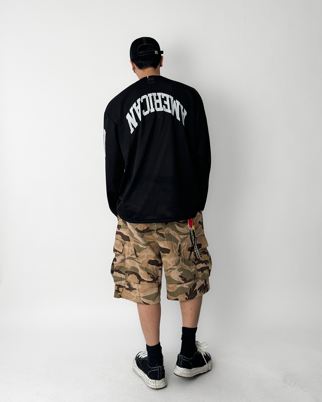 긴팔 티셔츠 모델 착용 이미지-S1L20