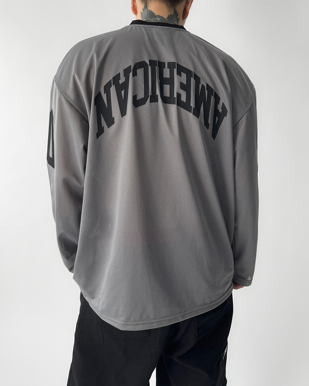 긴팔 티셔츠 모델 착용 이미지-S1L34