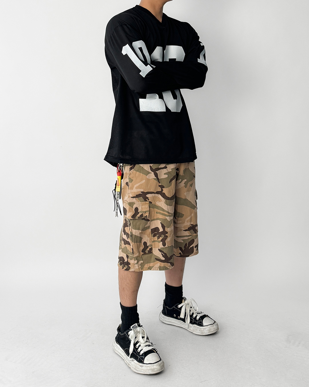 긴팔 티셔츠 모델 착용 이미지-S1L23