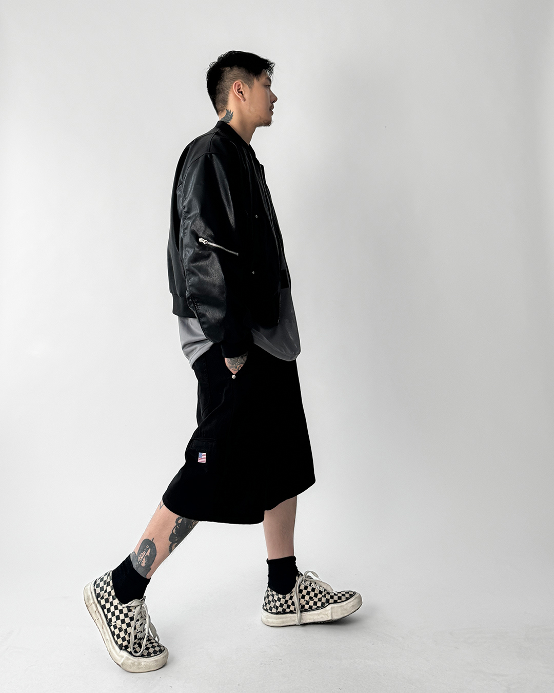 반바지 모델 착용 이미지-S1L21