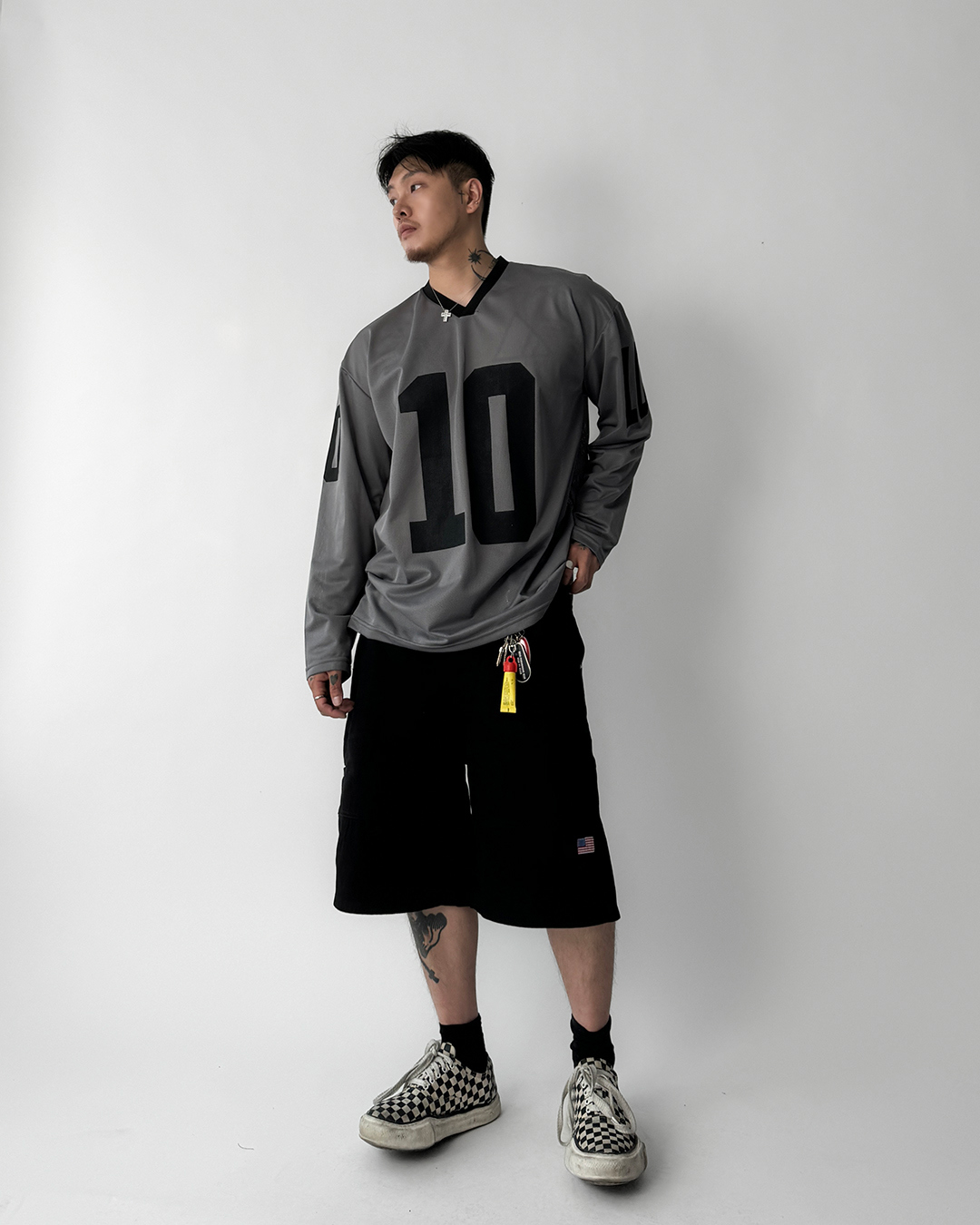 반바지 모델 착용 이미지-S1L19