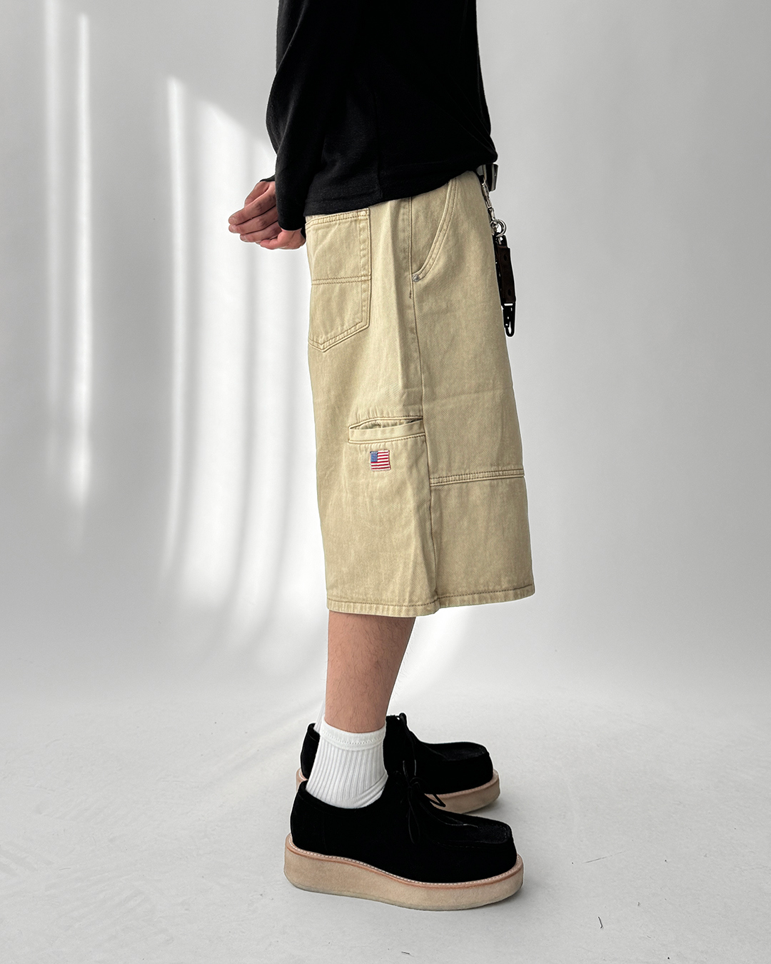 반바지 모델 착용 이미지-S1L34