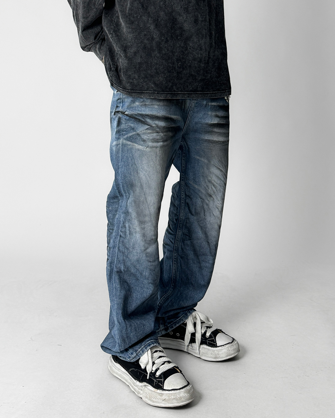 바지 모델 착용 이미지-S1L9