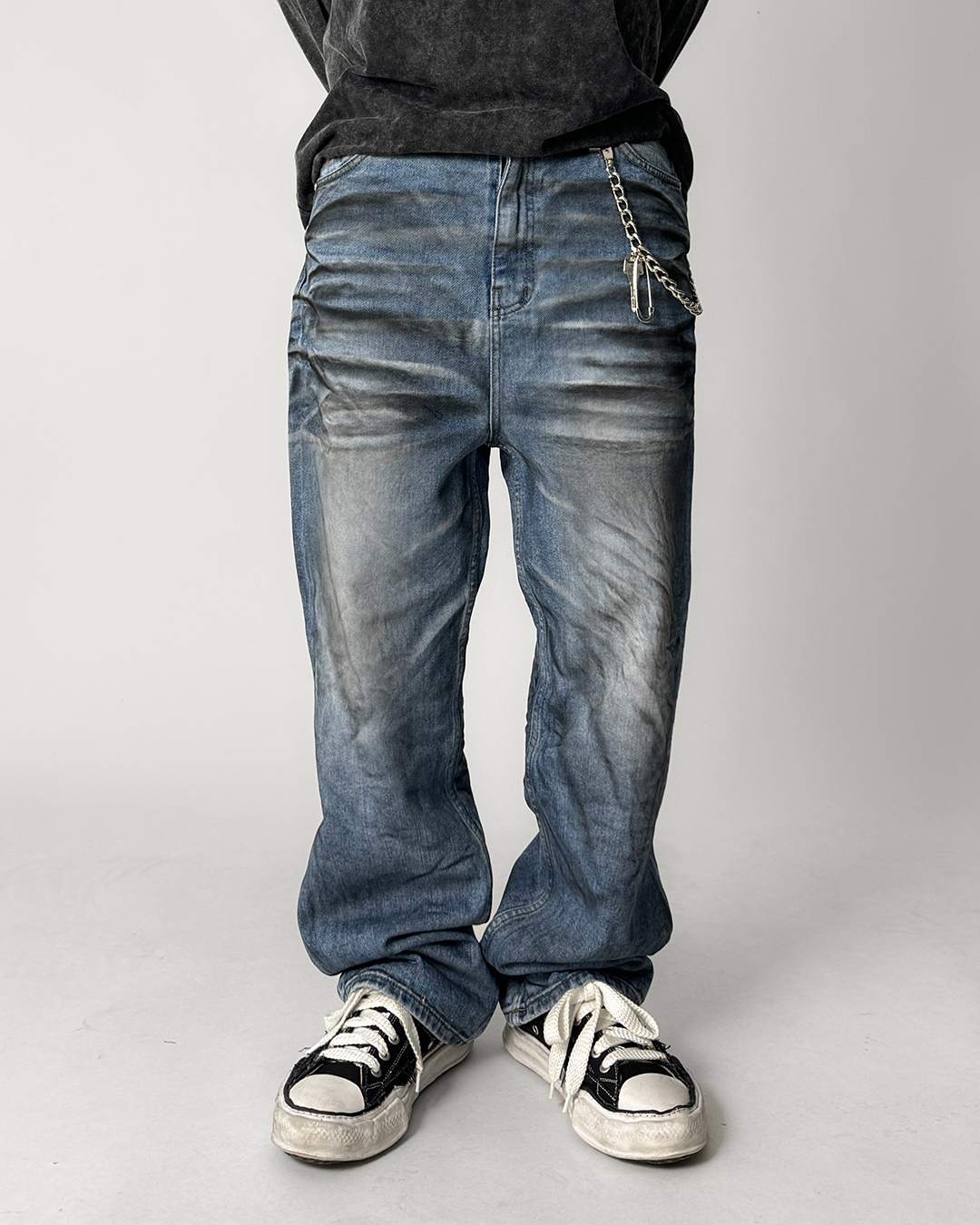 바지 모델 착용 이미지-S1L8