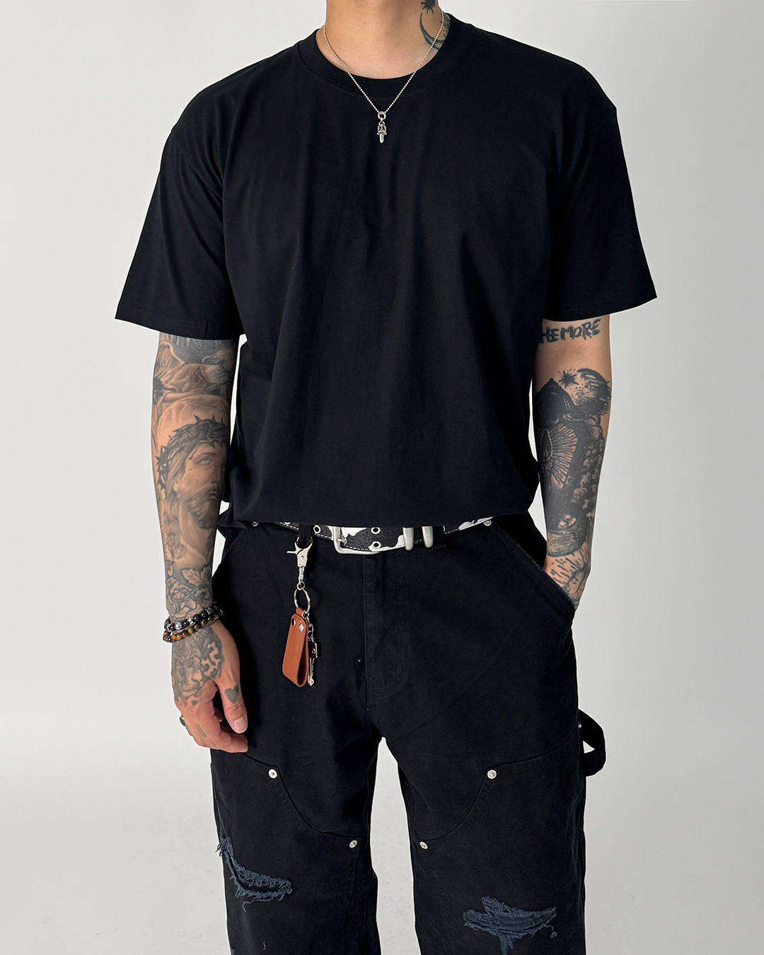 바지 모델 착용 이미지-S1L37