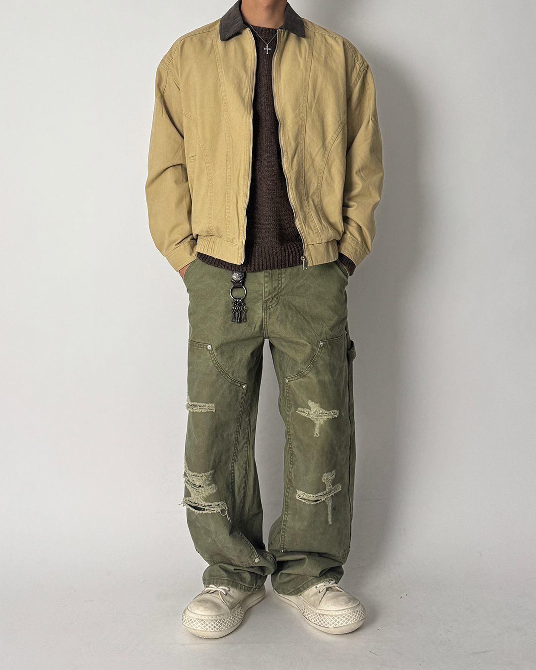 바지 모델 착용 이미지-S1L11