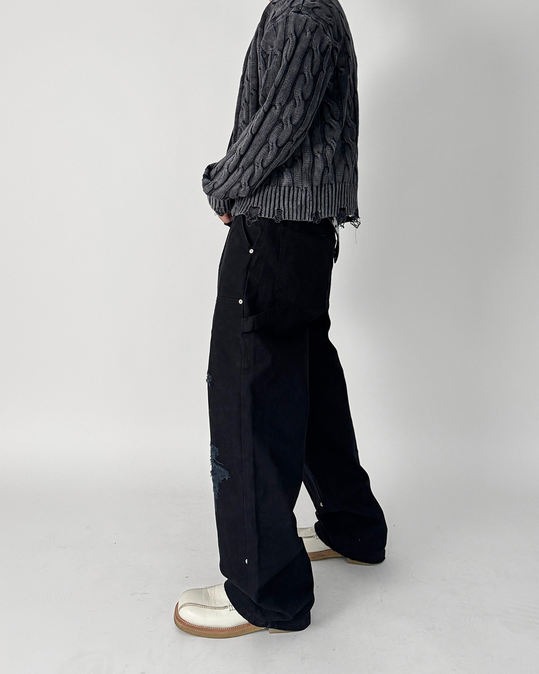 바지 모델 착용 이미지-S1L35