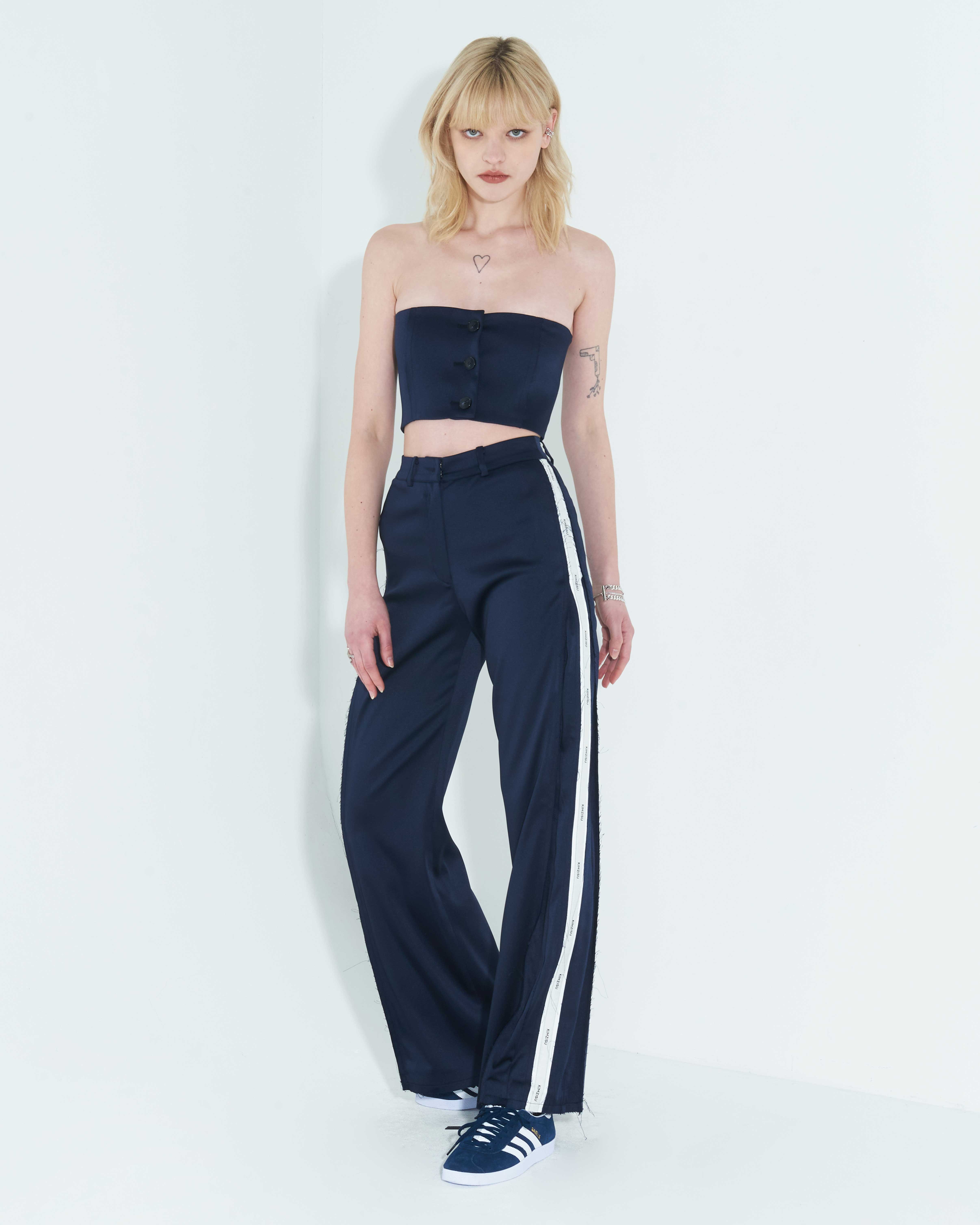 Pleated Logo-Tape Trousers _ Navy