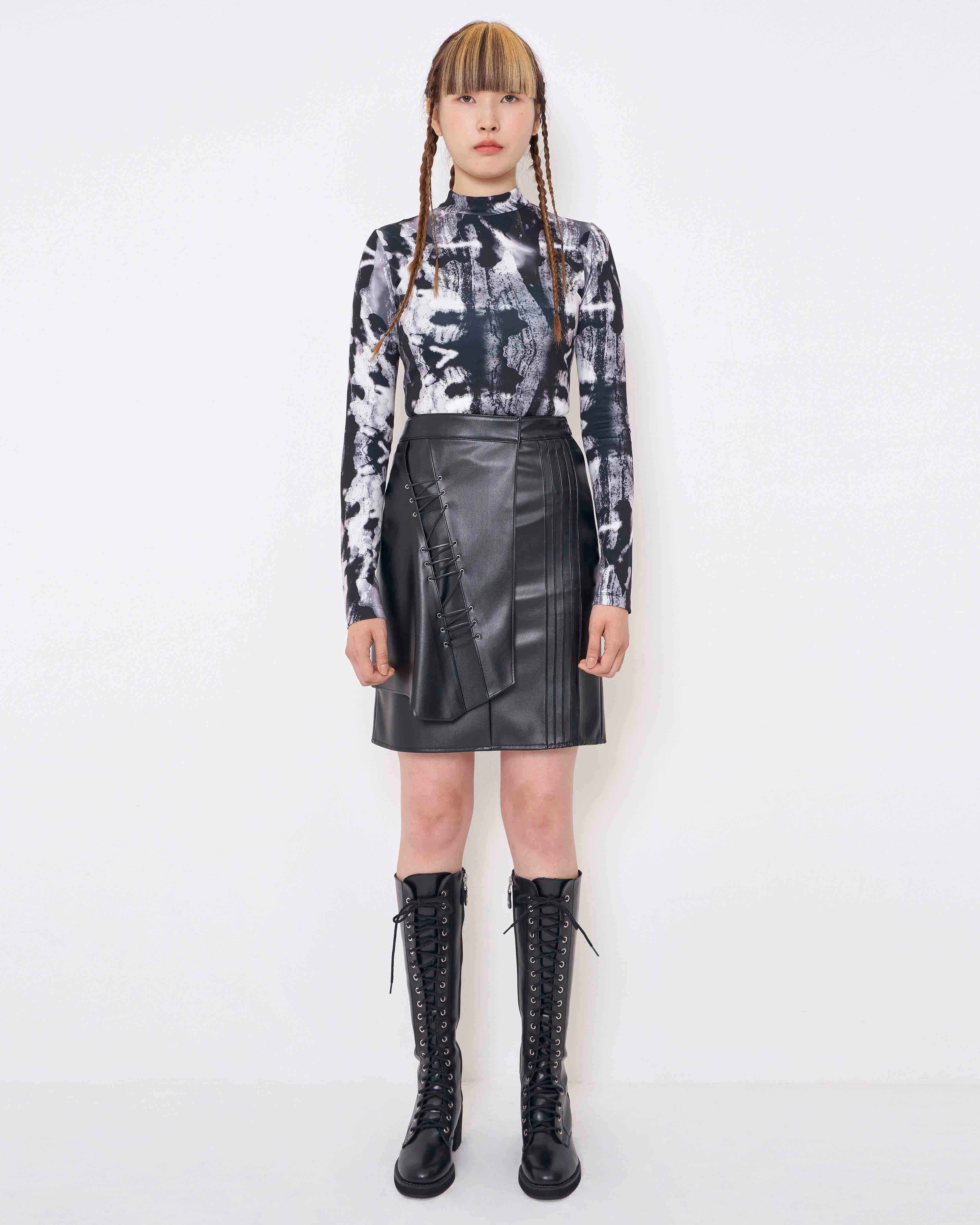 [ZISU] Asymmetry Pintuck Skirt _ Black