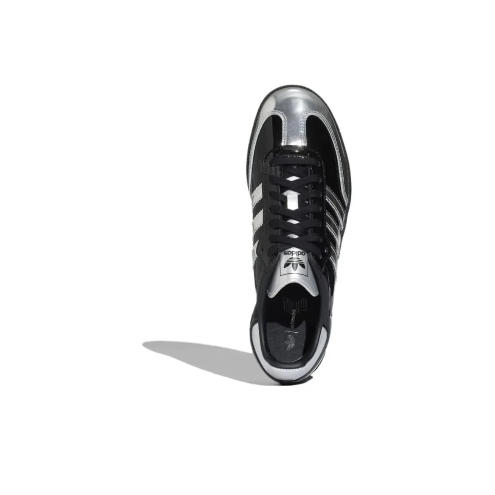 신발 차콜 색상 이미지-S1L6