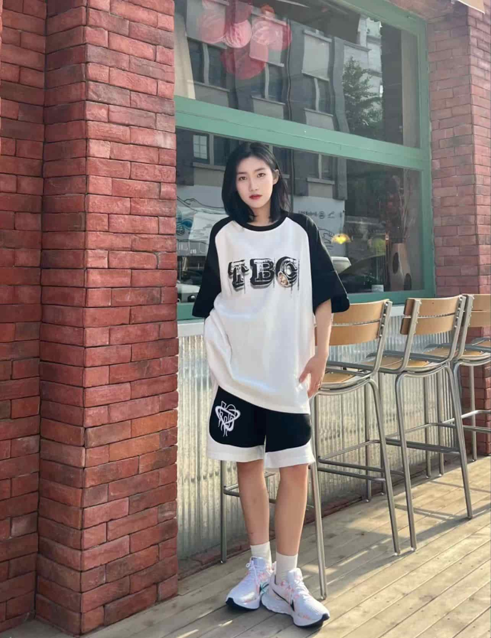 신발 모델 착용 이미지-S1L9