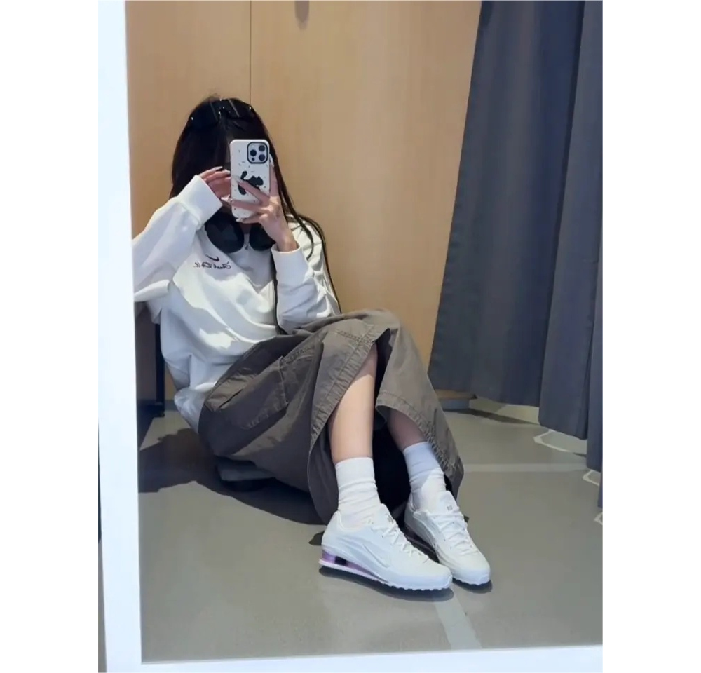 신발 모델 착용 이미지-S1L7