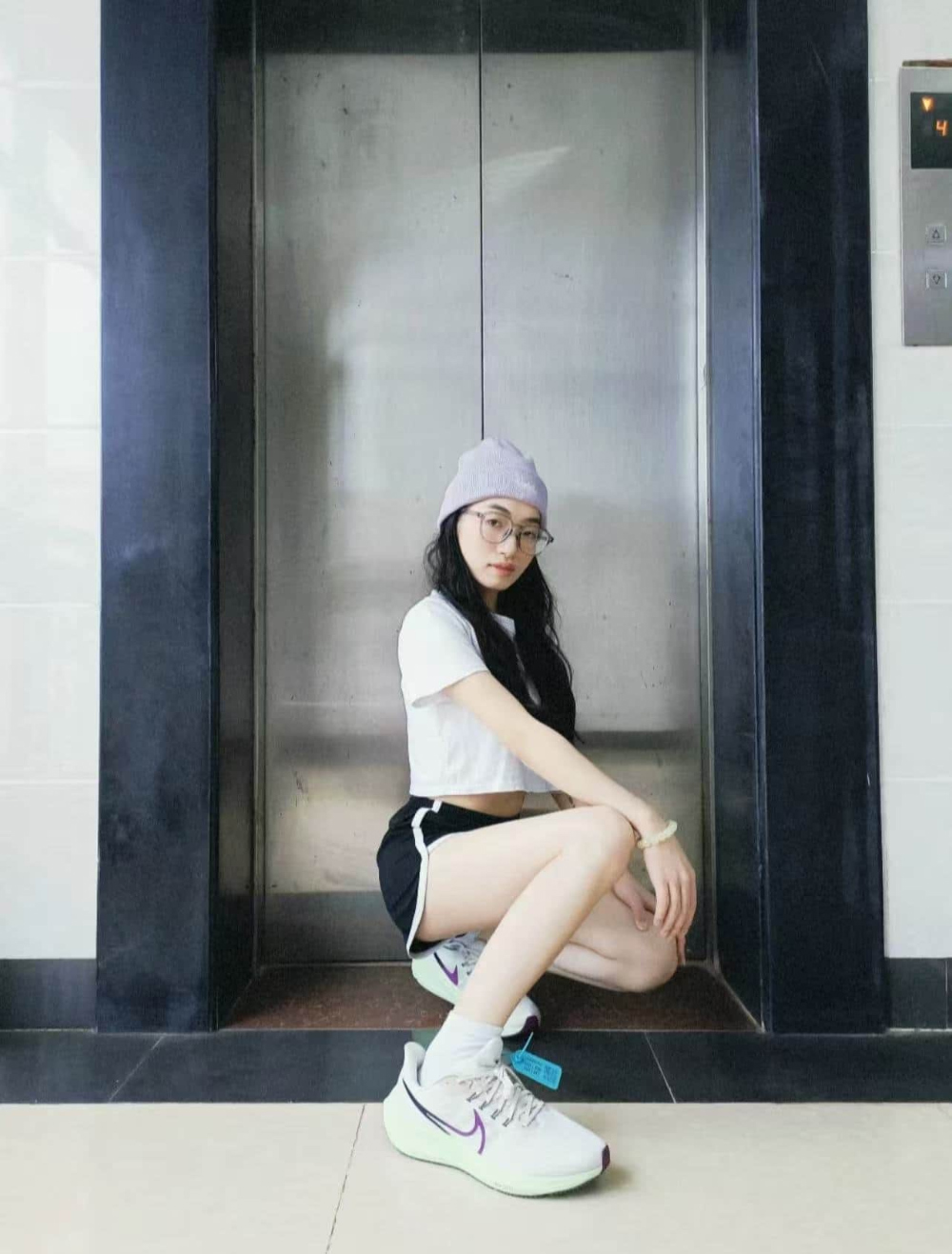 신발 모델 착용 이미지-S1L10