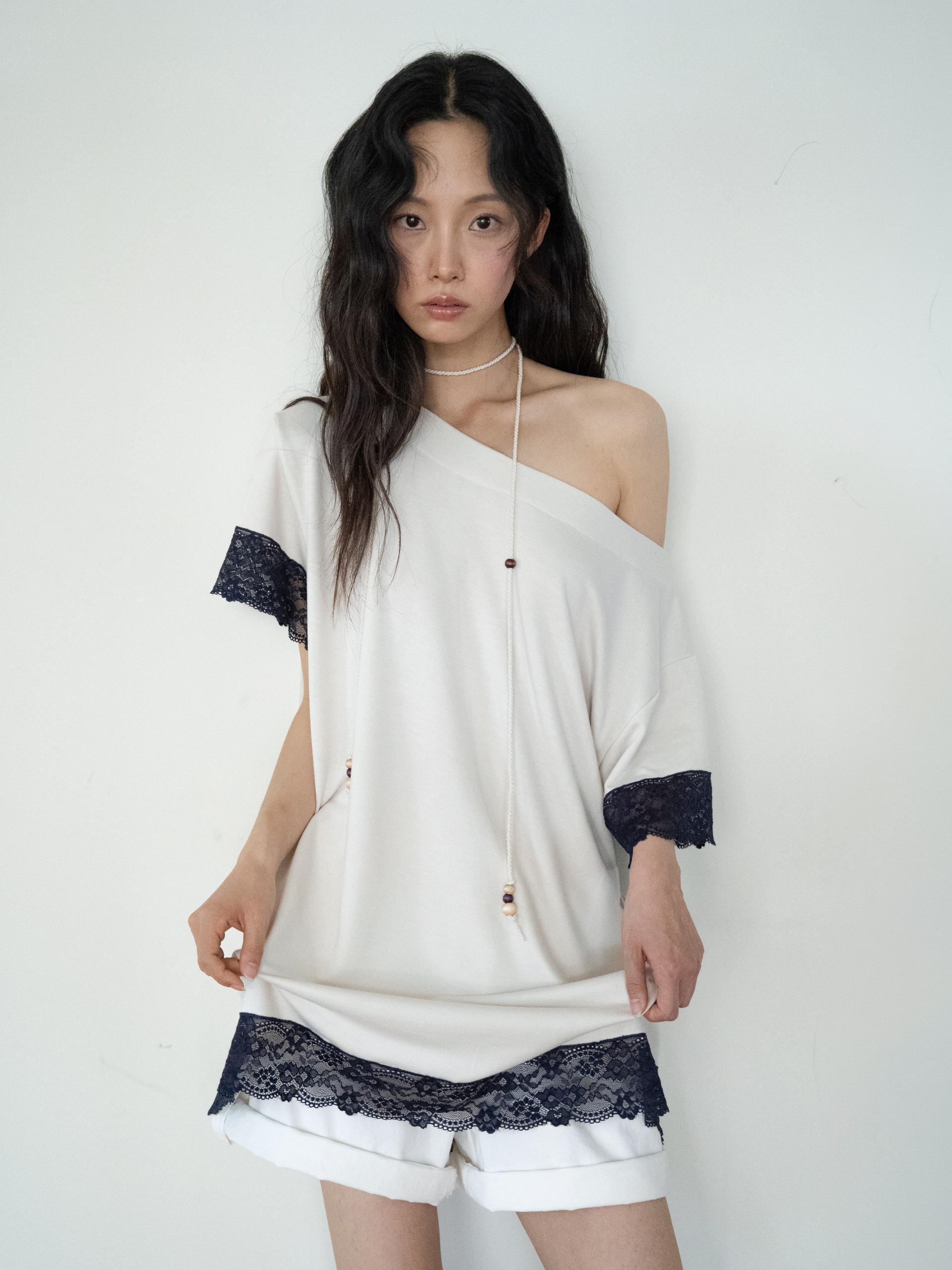 LACE LOOSE T (BEIGE)