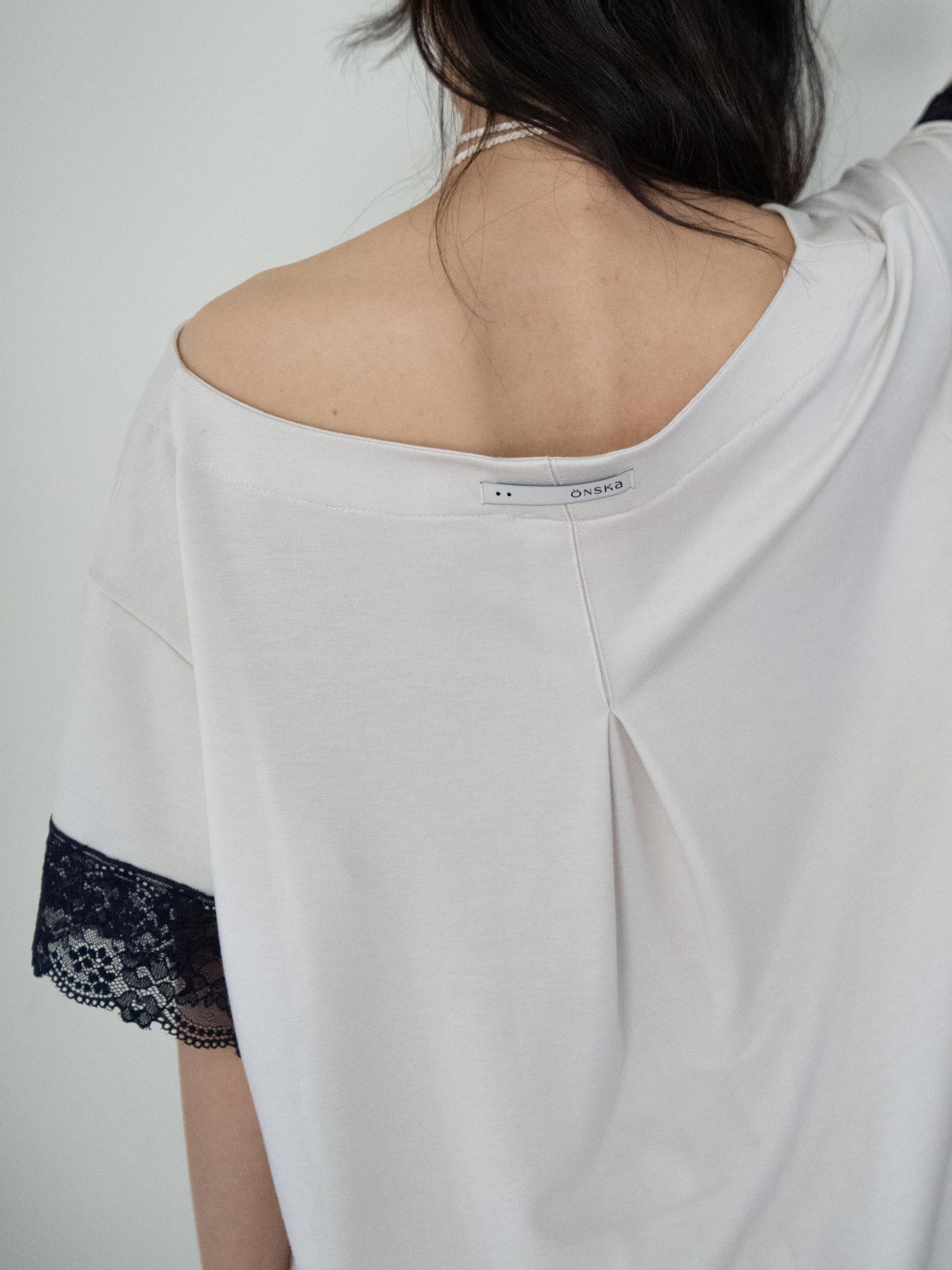 LACE LOOSE T (BEIGE)