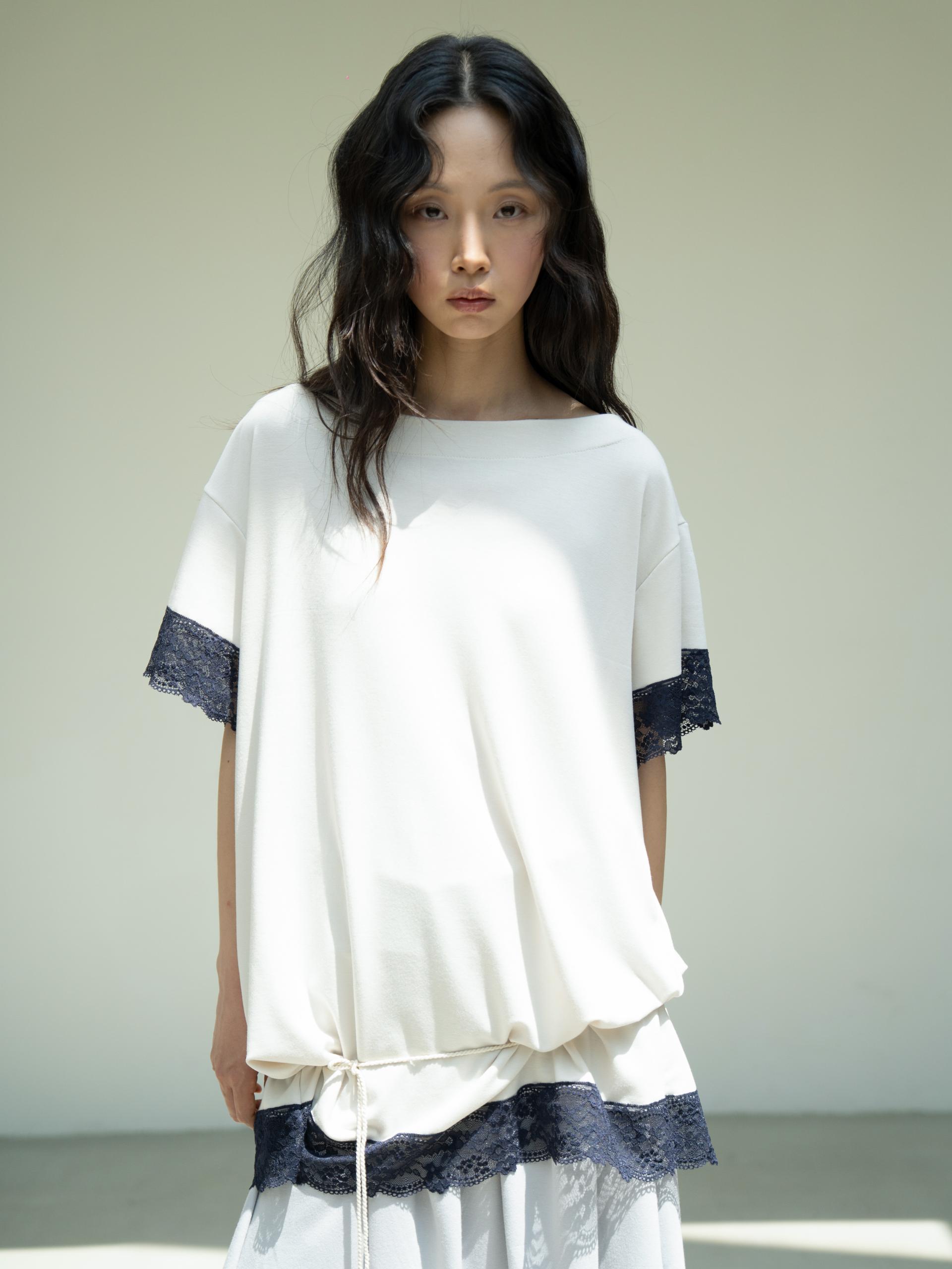 LACE LOOSE T (BEIGE)