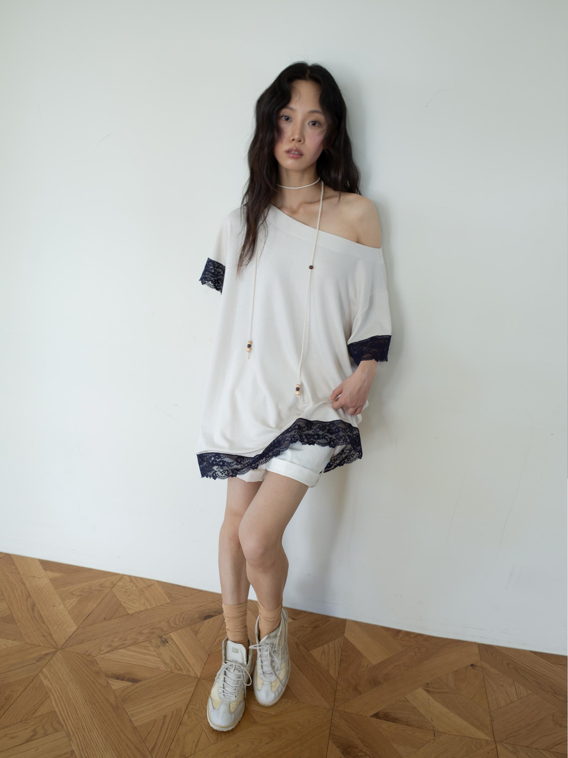 LACE LOOSE T (BEIGE)